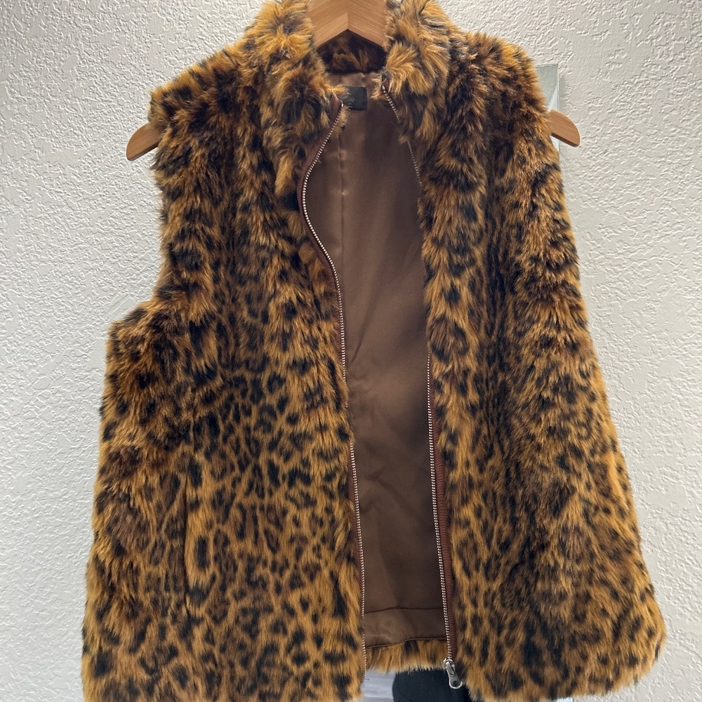 Leopard print fury vest